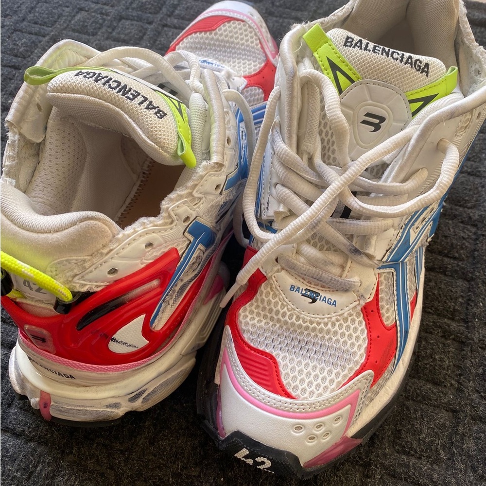 Balenciaga Kids' White and Red Sneakers - Picture 2 of 4